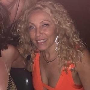 Meet your Posher, Marisa